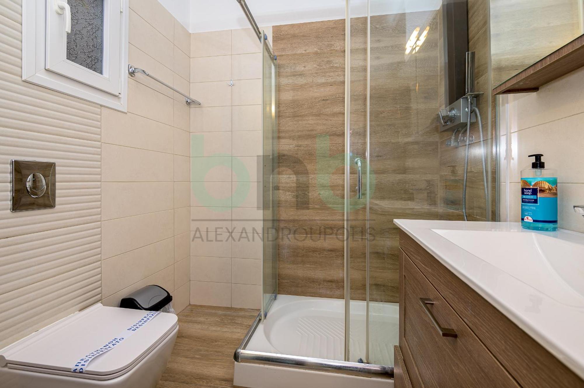 Luxurious Tsimiski 2Nd Floor 亚历山德鲁波利斯 外观 照片